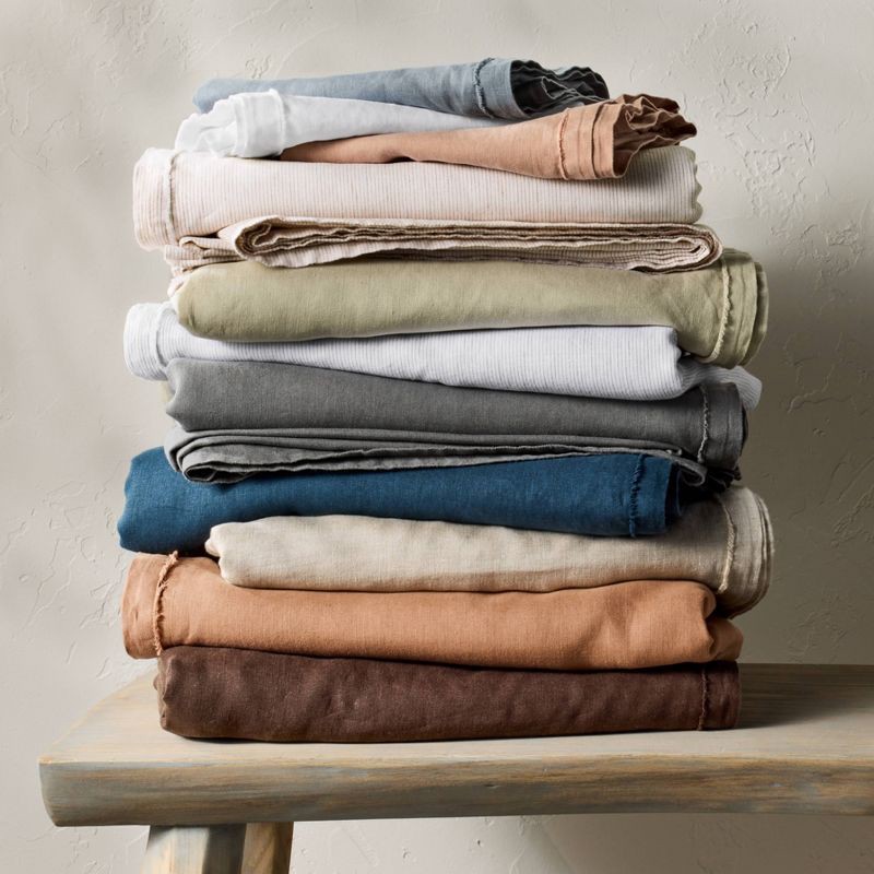 slide 7 of 7, Queen 100% Linen Sheet Set Dark Gray - Casaluna™, 1 ct