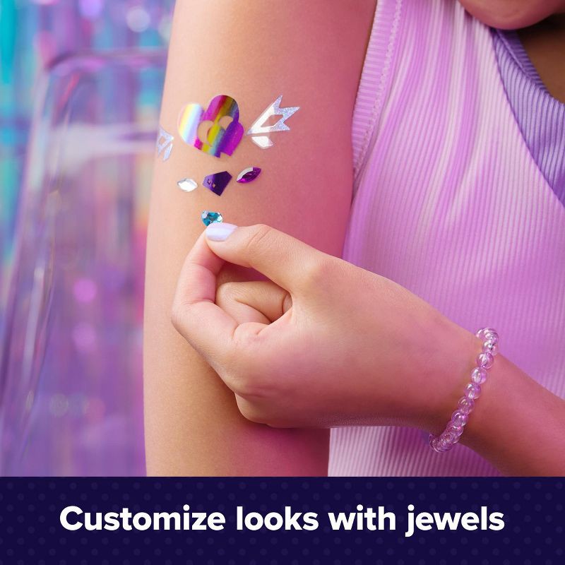 slide 5 of 10, Cool Maker 8pc Shimmer Me Body Art Beauty Kit, 8 ct