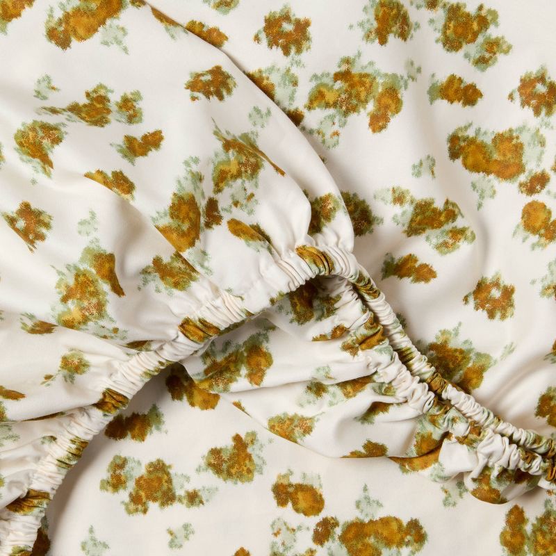 slide 4 of 4, Queen 400 Thread Count Performance Sheet Set Gold Blurred Floral - Threshold™, 1 ct