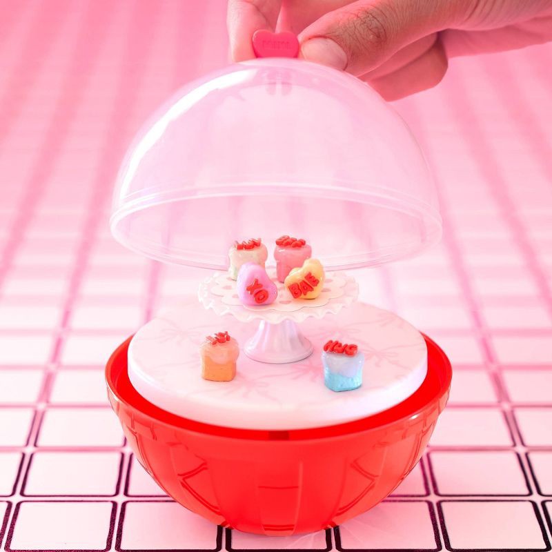 slide 4 of 6, MGA's Miniverse Make It Mini Valentine's, 1 ct