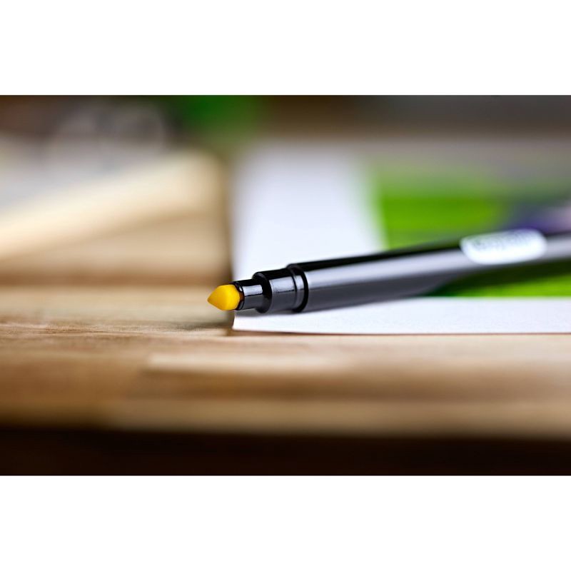 slide 5 of 6, Crayola 50ct Color and Detail Markers, 50 ct