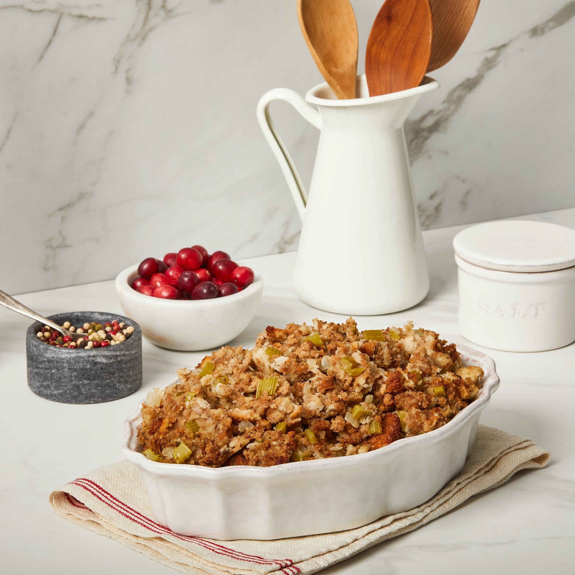 slide 4 of 8, Pepperidge Farm Herb Seasoned Classic Stuffing, 12 oz. Bag, 12.000 oz