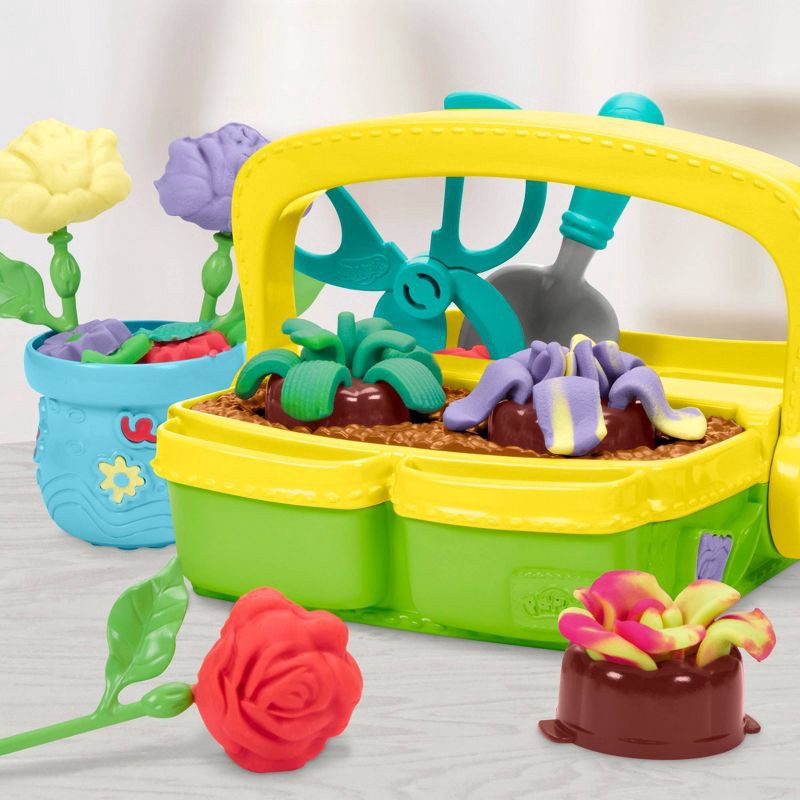 slide 3 of 6, Play-Doh Blooming Flowers Playset, Christmas Gifts for Kids', 1 ct