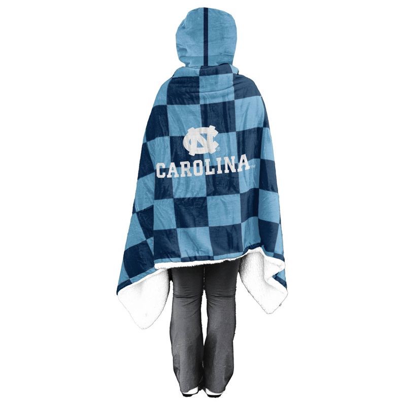 slide 1 of 2, NCAA North Carolina Tar Heels Checkered Faux Shearling Throw Blanket, 1 ct