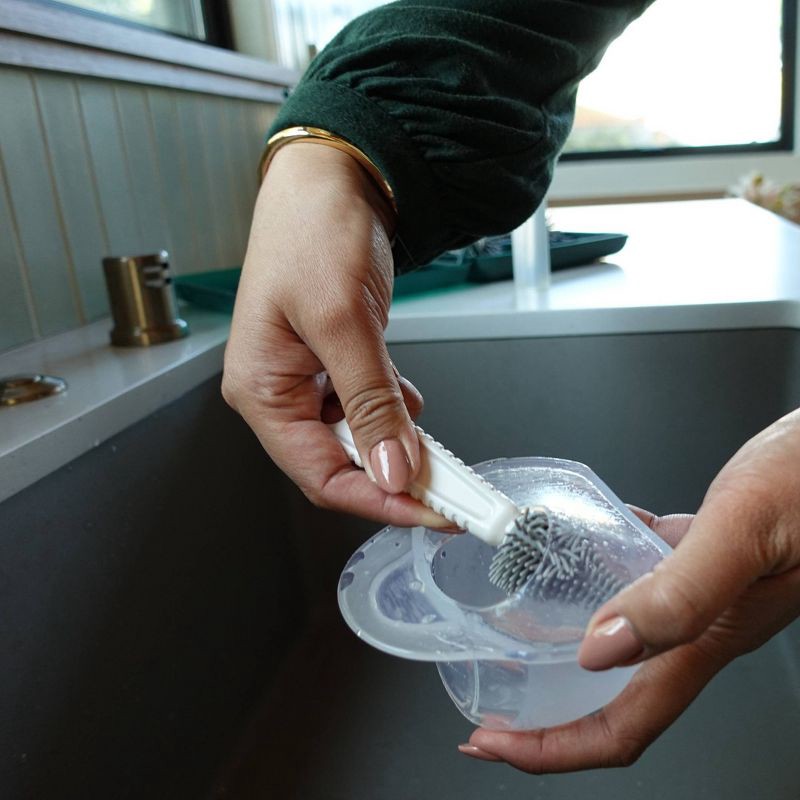 slide 8 of 9, WILLOW Passive Manual Breast Pump - 3oz, 3 oz