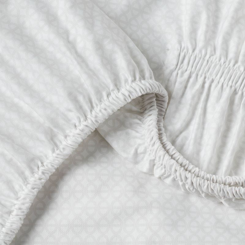 slide 4 of 4, Queen 400 Thread Count Performance Sheet Set Light Gray Geo - Threshold™, 1 ct