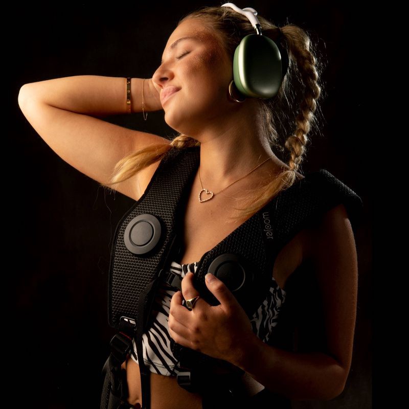 slide 6 of 7, Woojer High-Fidelity Haptic Vest 3, 1 ct