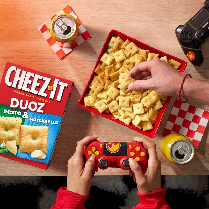 slide 4 of 9, Cheez-It Crackers Duoz Pesto & Mozzarella - 12.4oz, 12.4 oz