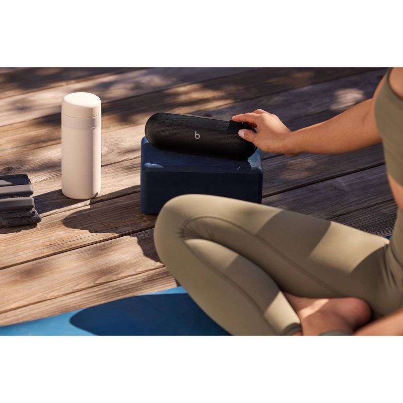 slide 16 of 21, Beats Pill Wireless Bluetooth Speaker - Matte Black, 1 ct