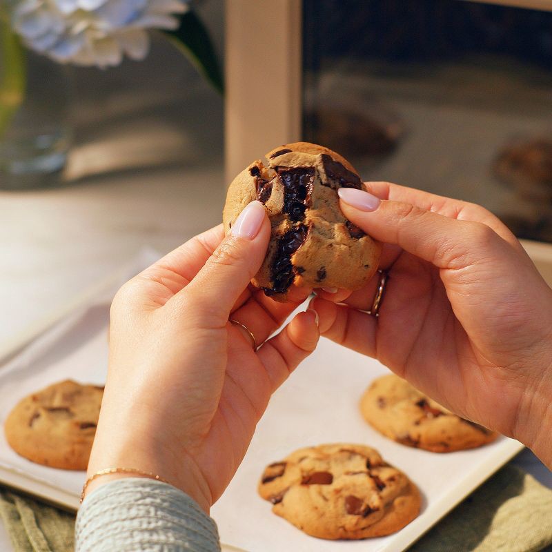 slide 8 of 13, Tate's Bake Shop Soft Baked Cookies Dark Chocolate Chunk - 8oz, 8 oz