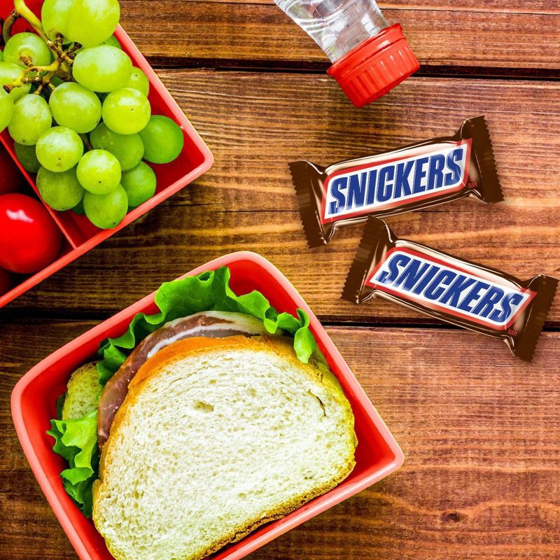 slide 4 of 12, Snickers Fun Size Candy Bars - 2.6oz/5ct, 2.6 oz, 5 ct