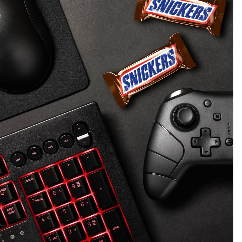 slide 5 of 12, Snickers Fun Size Candy Bars - 2.6oz/5ct, 2.6 oz, 5 ct