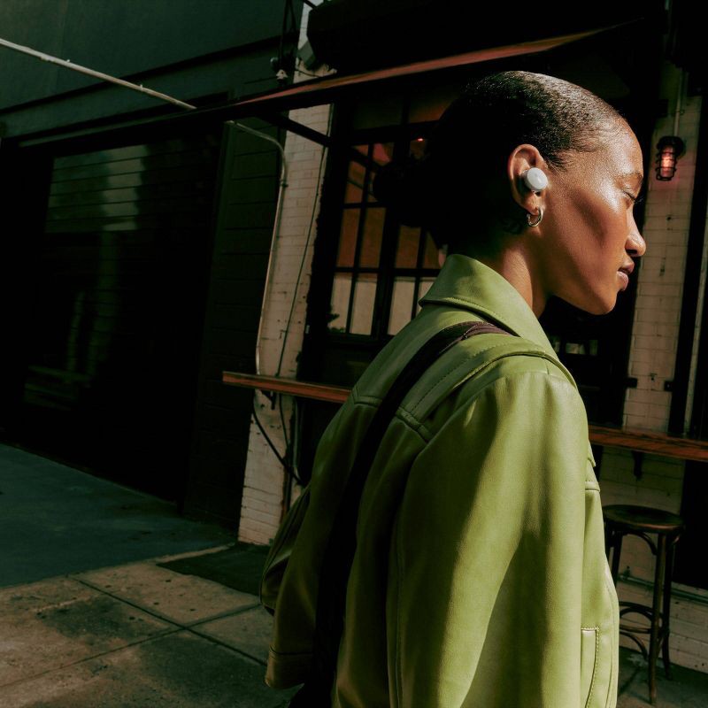 slide 10 of 12, Bose QuietComfort Wireless Noise Cancelling Bluetooth Earbuds - White Smoke, 1 ct