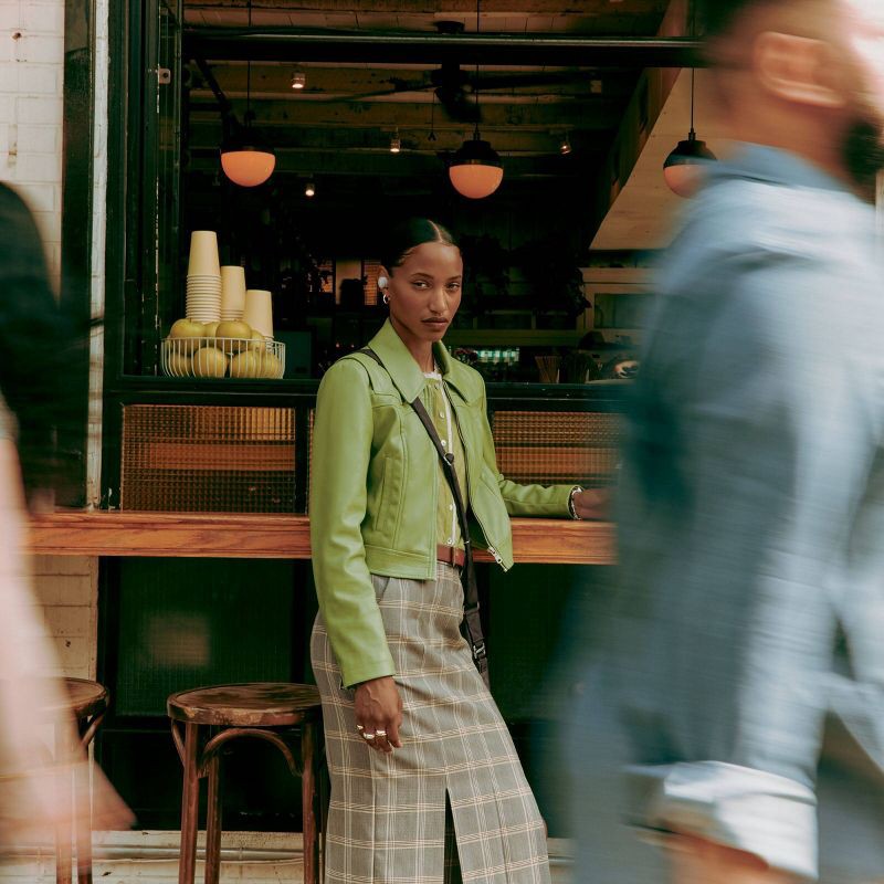 slide 11 of 12, Bose QuietComfort Wireless Noise Cancelling Bluetooth Earbuds - White Smoke, 1 ct