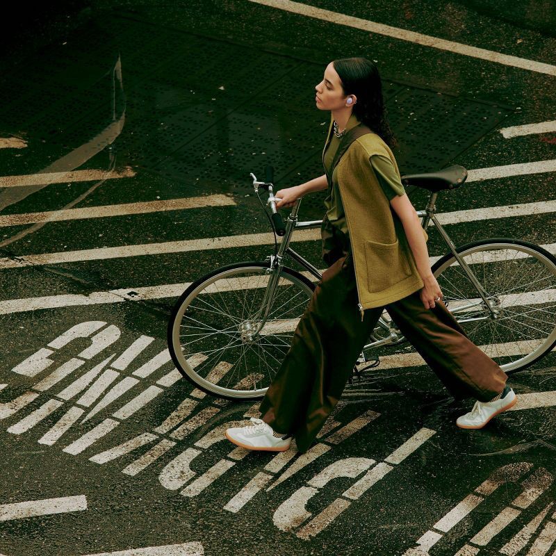 slide 10 of 12, Bose QuietComfort Wireless Noise Cancelling Bluetooth Earbuds - Chilled Lilac, 1 ct