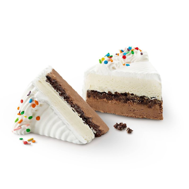 slide 4 of 4, Chocolate and Vanilla Ice Cream Cake with Fudge and Cookie Layer - 25 fl oz - Favorite Day™, 25 fl oz