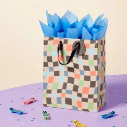 Large Wavy Checkered Pattern Birthday Gift Bag with Tag Colorful - Spritz™