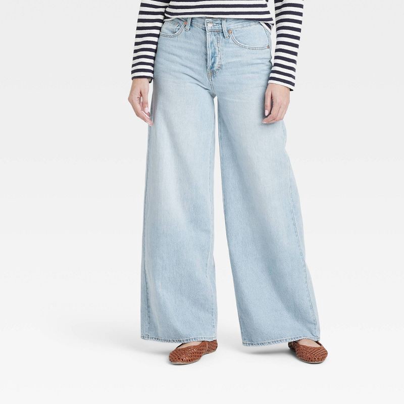 slide 1 of 3, Women's Mid-Rise Super Baggy Wide Leg Jeans - Universal Thread™ Light Wash 6: Relaxed Fit, Denim, 32" Inseam, 1 ct