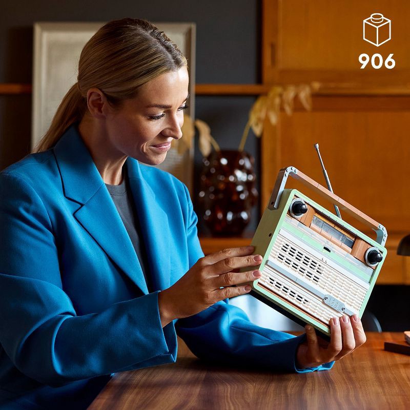 slide 3 of 3, LEGO Icons Retro Radio Building Set for Adults 10334, 1 ct