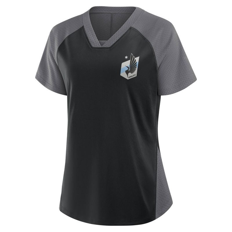 slide 2 of 3, MLS Minnesota United FC Women's Striker Jersey - XL: Polyester V Neck Pullover, 1 ct