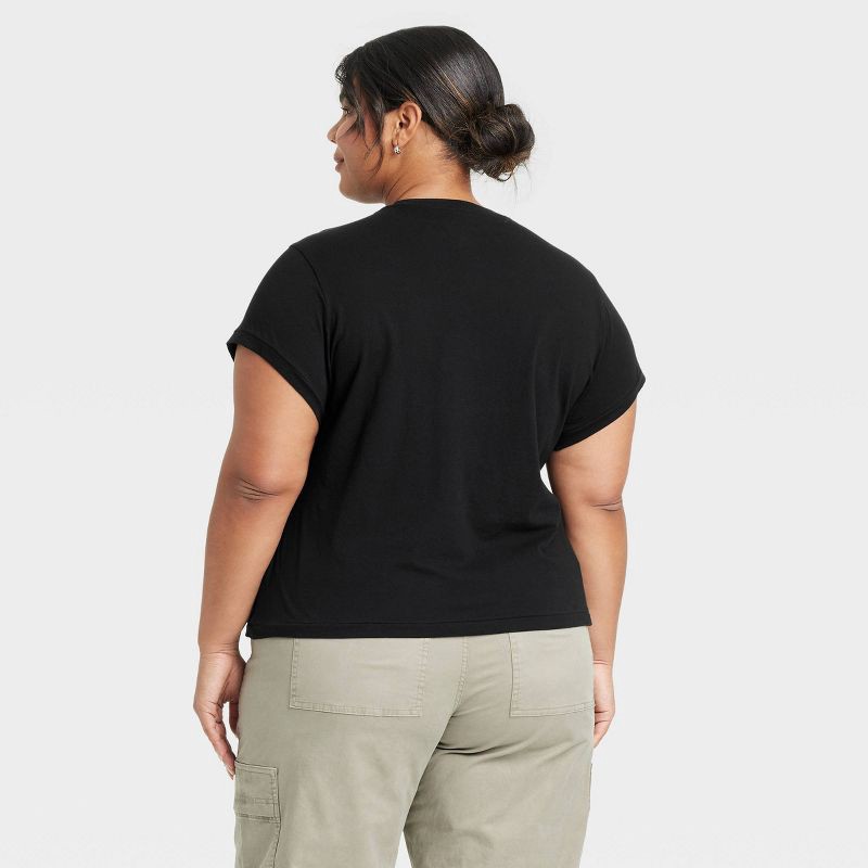 slide 2 of 4, Women's Short Sleeve Crewneck T-Shirt - Universal Thread™ Black XXL: Relaxed Fit, Crew Neck, Jersey Fabric, 1 ct