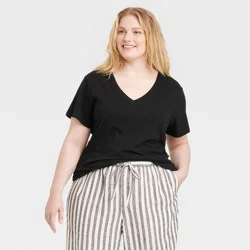 Women's Short Sleeve V-Neck T-Shirt - Universal Thread™ Black XXL: Relaxed Fit, Pullover, Jersey, At Hip Length