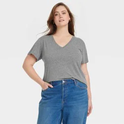 Women's Short Sleeve V-Neck T-Shirt - Universal Thread™ Heather Gray XXL: Relaxed Fit, Midweight Jersey, Pullover Style