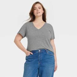 Women's Short Sleeve V-Neck T-Shirt - Universal Thread™ Heather Gray XXL: Relaxed Fit, Midweight Jersey, Pullover Style
