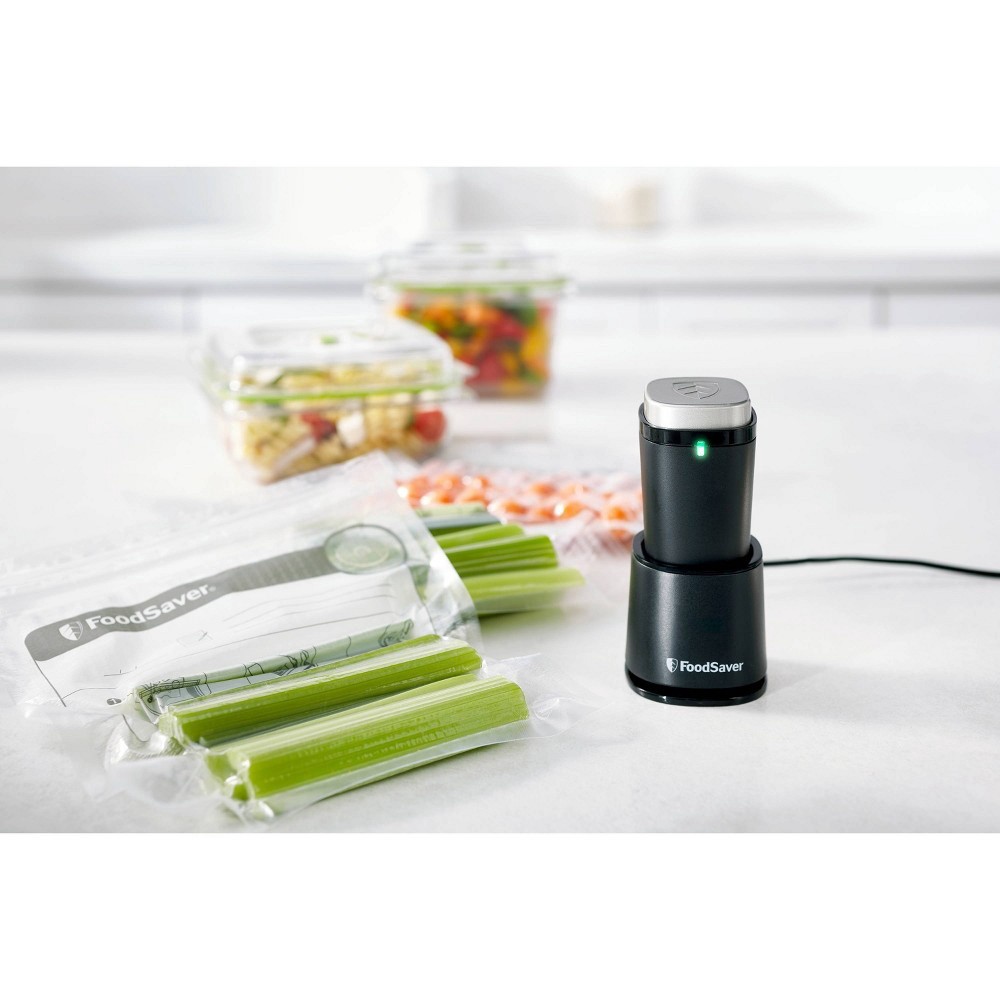 slide 4 of 5, FoodSaver Black Cordless Handheld Vacuum Sealer, 1 ct