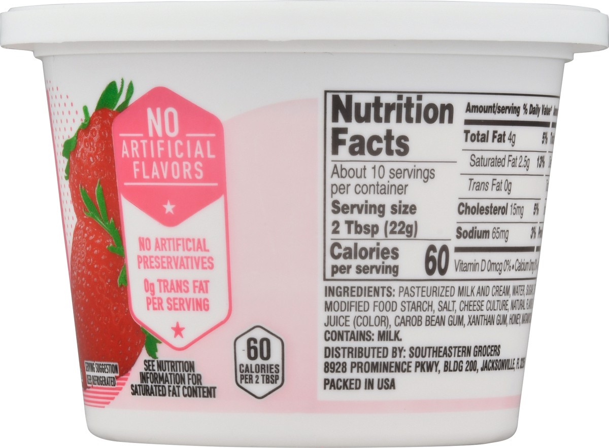 slide 12 of 14, SE Grocers Strwbry Whpd Crm Che - 8 oz, 8 oz