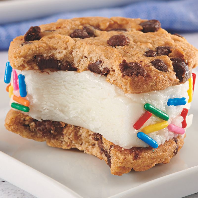 slide 6 of 16, Chips Ahoy! Fresh Stacks Original Chocolate Chip Cookies Travel Snacks - 7.65oz, 7.76 oz