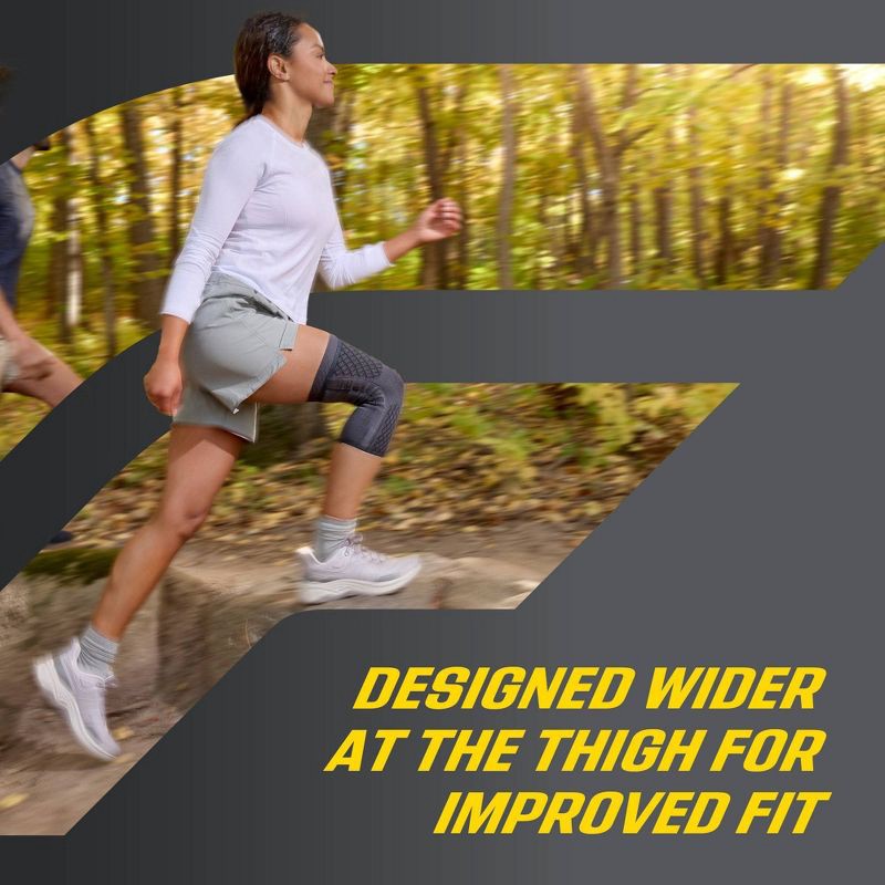 slide 10 of 10, FUTURO Flex Comfort Knee 2-in-1 Compression Sleeves - M, 1 ct