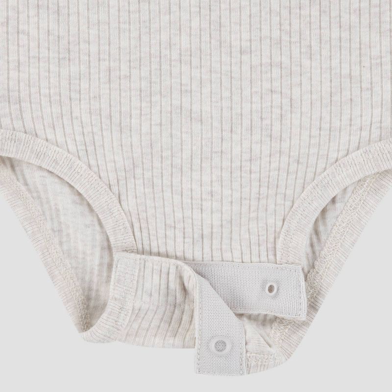 slide 4 of 9, Huggies Baby 3pk Giraffes Short Sleeve Bodysuit - Neutral 9M: Organic Cotton Knit, Crotch Snap Closure, 3 ct