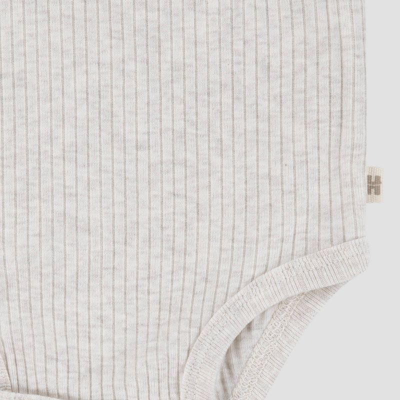 slide 8 of 9, Huggies Baby 3pk Giraffes Short Sleeve Bodysuit - Neutral 12M: Organic Cotton Knit, Crotch Snap Closure, 3 ct