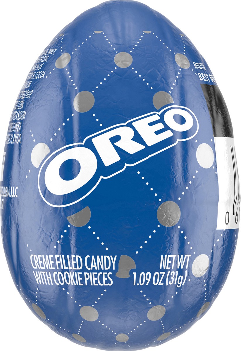 slide 7 of 8, 1.09Z Oreo Holiday Egg, 1.09 oz