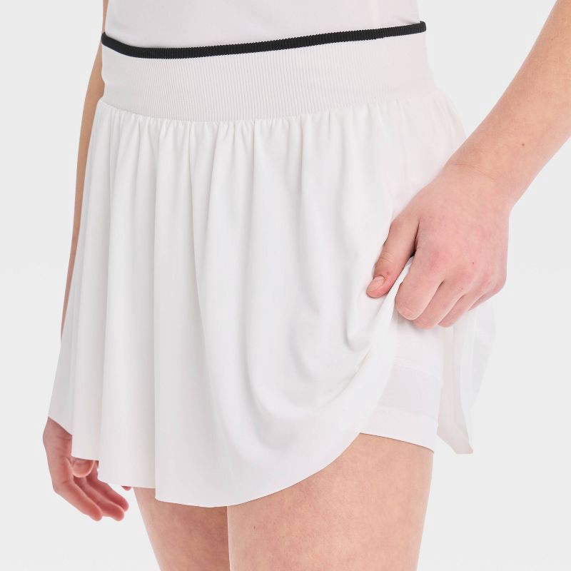 slide 3 of 3, Girls' Seamless Flowy Skort - All In Motion™ White M, 1 ct