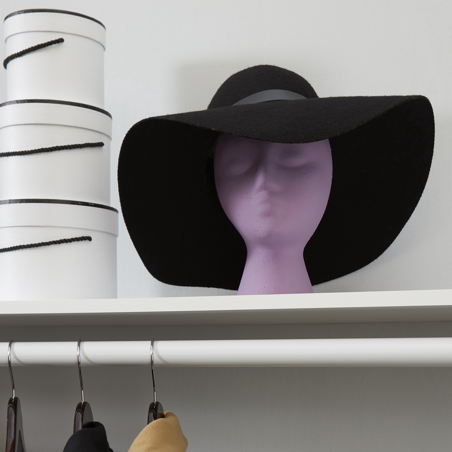 slide 9 of 9, Floracraft Smoothfōm Female Foam Head, 7.5 in x 5.8 in x 9.8 in