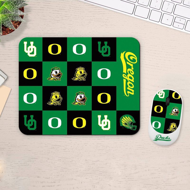 slide 2 of 3, NCAA Oregon Ducks Mouse and Mousepad Set: USB-A Wireless Radio Frequency, 1 ct