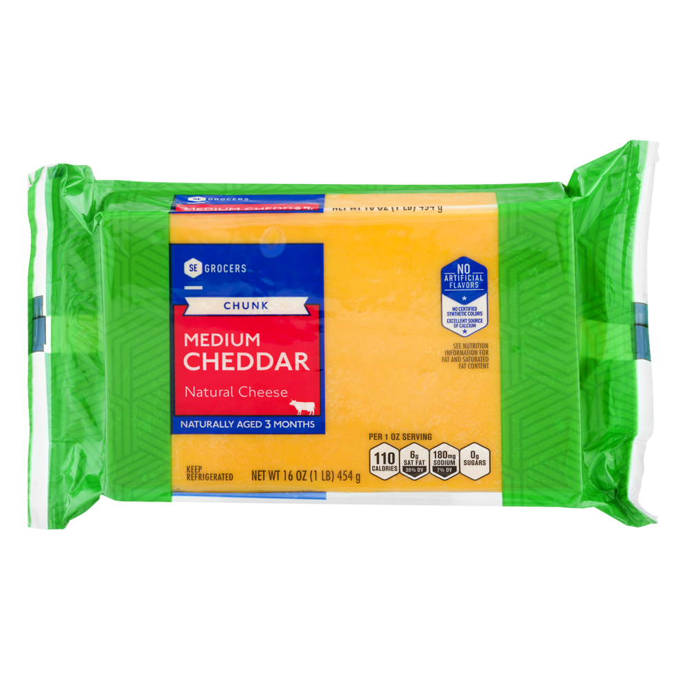 slide 1 of 1, SE Grocers Chunk Medium Cheddar Natural Cheese, 16 oz
