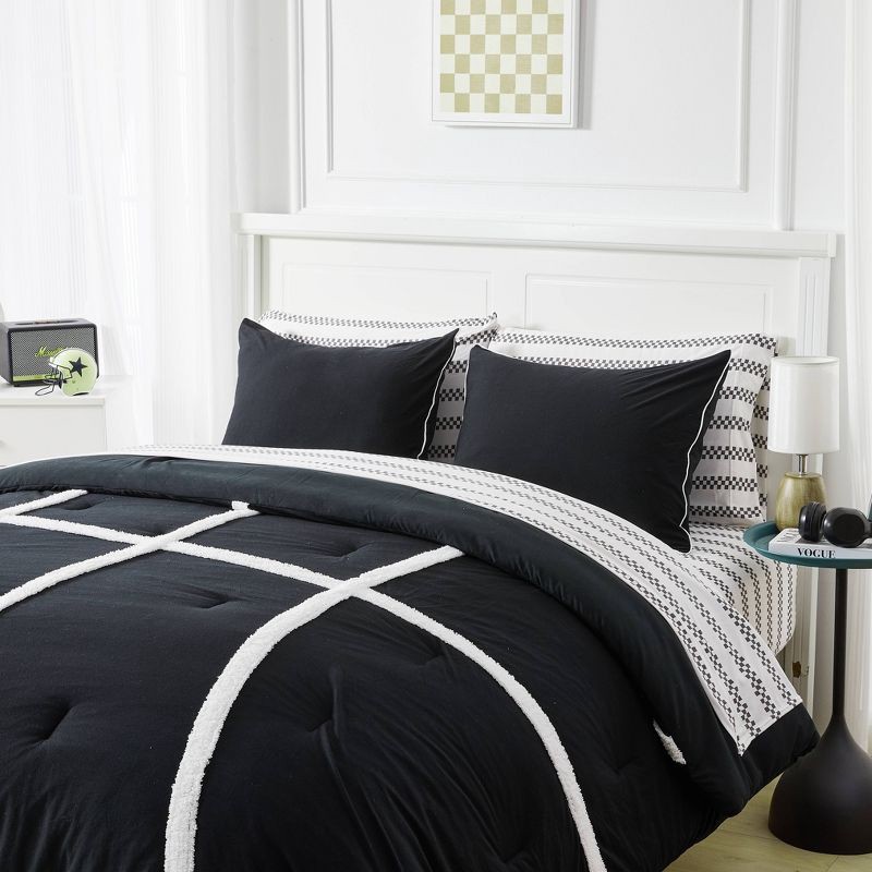 slide 3 of 5, Mingled Threads Sportopia Full/Queen Applique Court Comforter, 1 ct