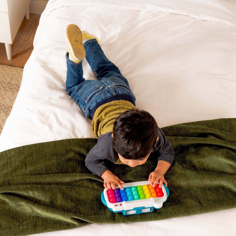 slide 9 of 9, Chuckle & Roar Chuckle and Roar ABC & Spelling Pop Keyboard, 1 ct