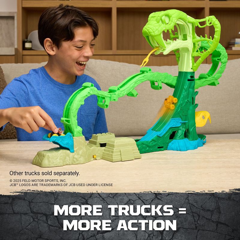 slide 4 of 8, Monster Jam Mini Cobras Crazy Escape Toy Vehicle Playset, 1 ct