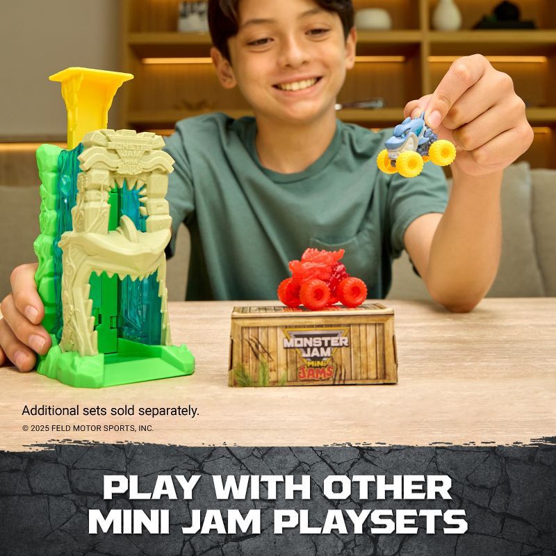 slide 7 of 8, Monster Jam Mini Cobras Crazy Escape Toy Vehicle Playset, 1 ct