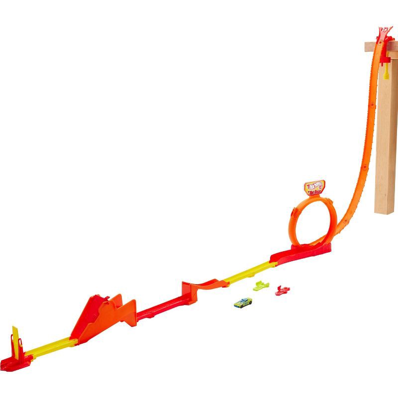 slide 7 of 13, Hot Wheels Action Hot Ones Gravity Drop Toy Vehicle Track - 20pk, 20 ct