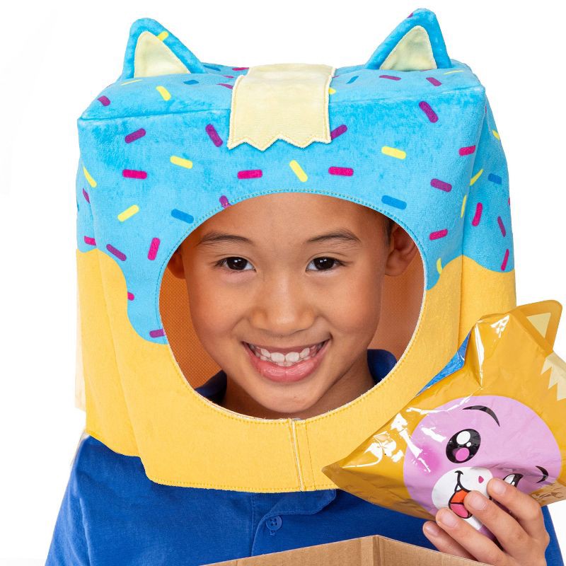 slide 3 of 5, LankyBox Giant Foxy Surprise Snack Box, 1 ct