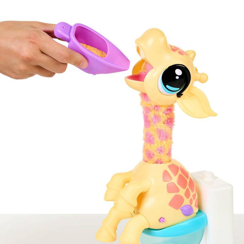 slide 5 of 11, Little Live Pets Gotta Go Giraffe - Gigi, 1 ct