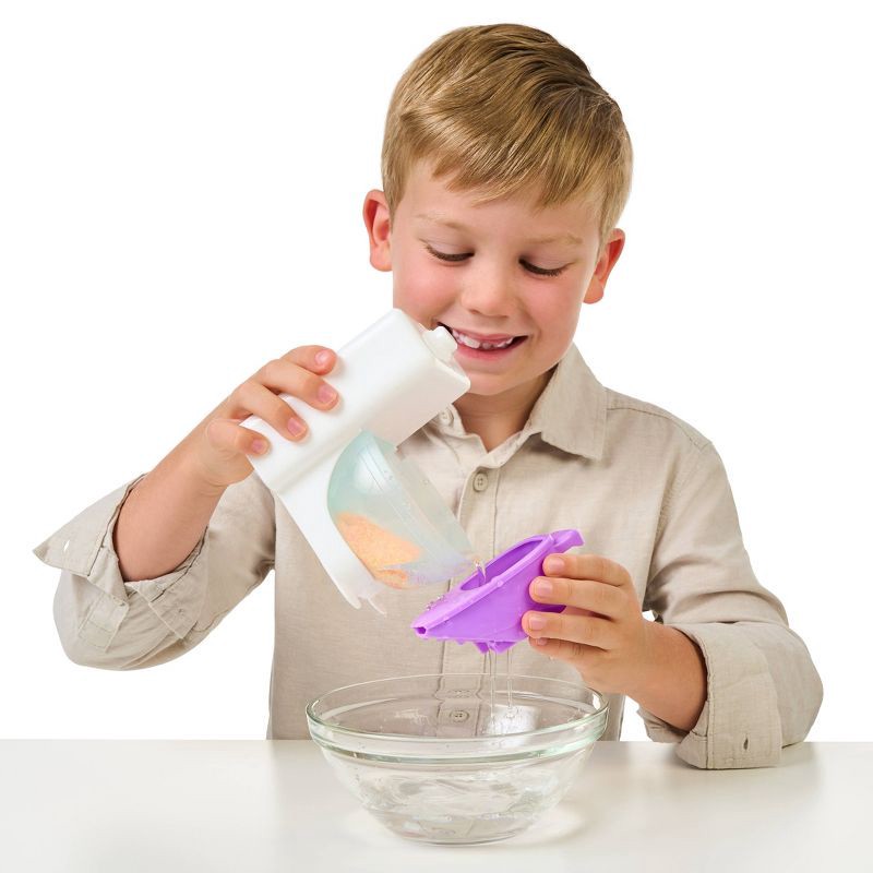 slide 9 of 11, Little Live Pets Gotta Go Giraffe - Gigi, 1 ct