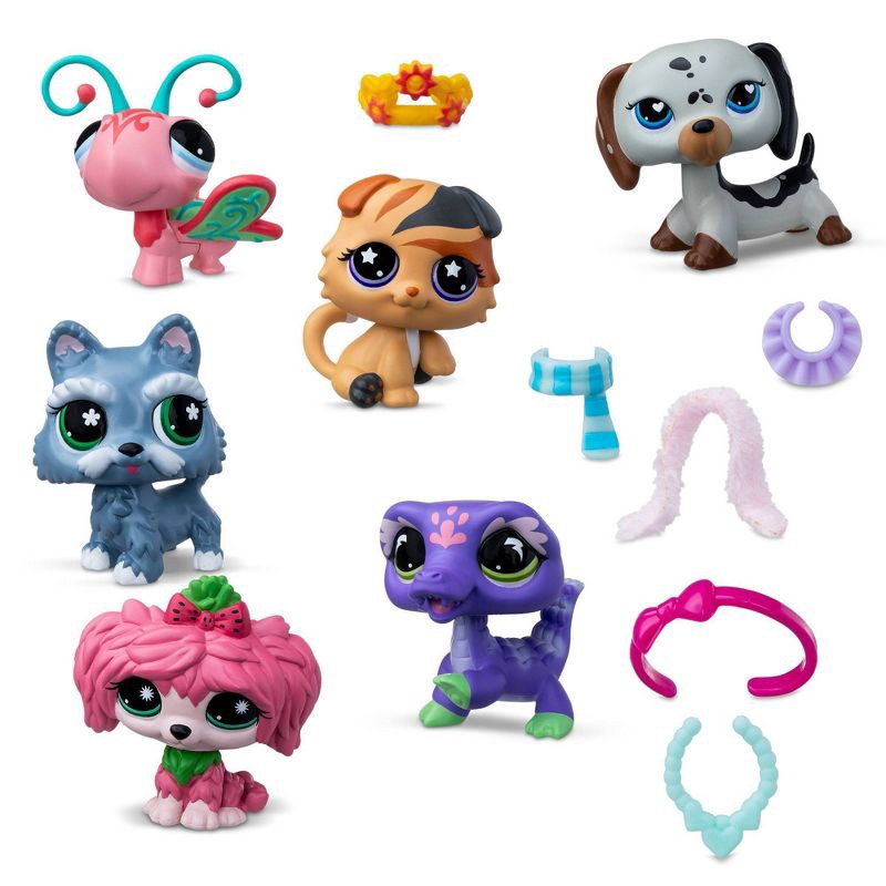 slide 4 of 9, Littlest Pet Shop Pet Boutique - Collectible Figures Playset, 1 ct
