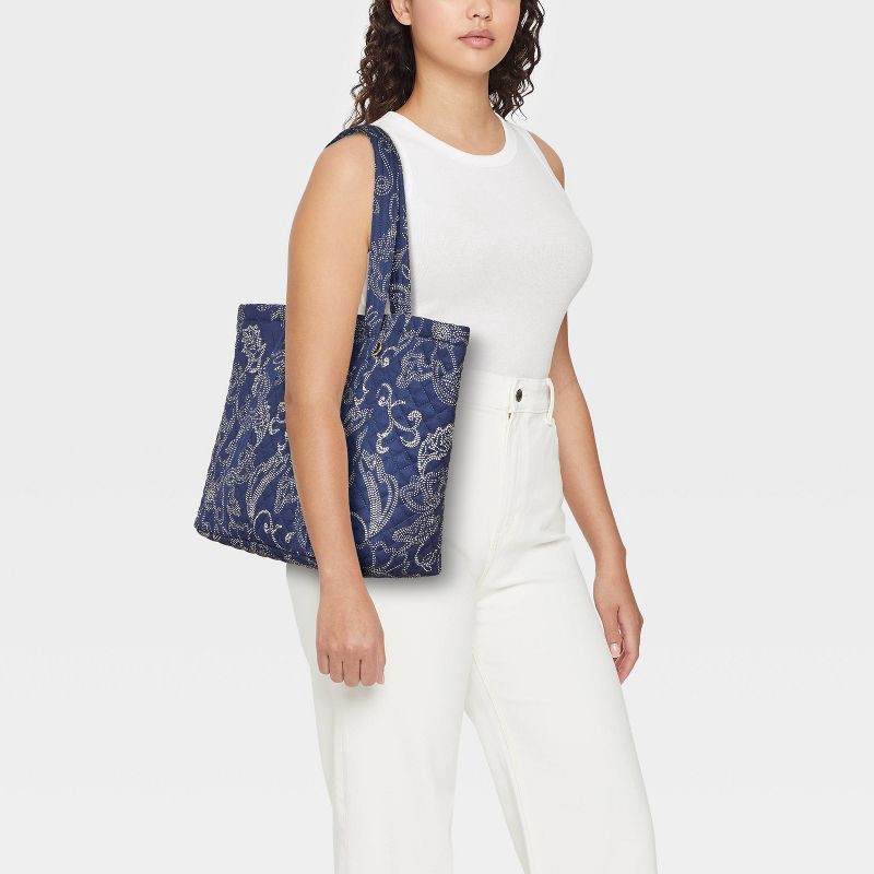 slide 2 of 5, Soft Quilted Tote Bag - Universal Thread™ Navy Blue, 1 ct