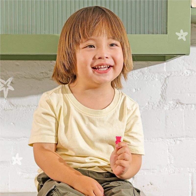 slide 8 of 9, The Eez Co. Multeez Daily Multivitamin Gummy Packs for Kids - Strawberry Splash - 3.2oz/8pk, 3.2 oz, 8 ct